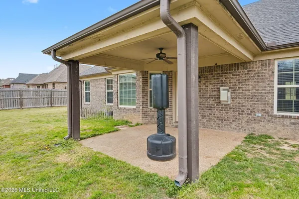 $329,900 | 2065 Owl Wing Place, Nesbit, MS 38651