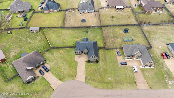 $329,900 | 2065 Owl Wing Place, Nesbit, MS 38651
