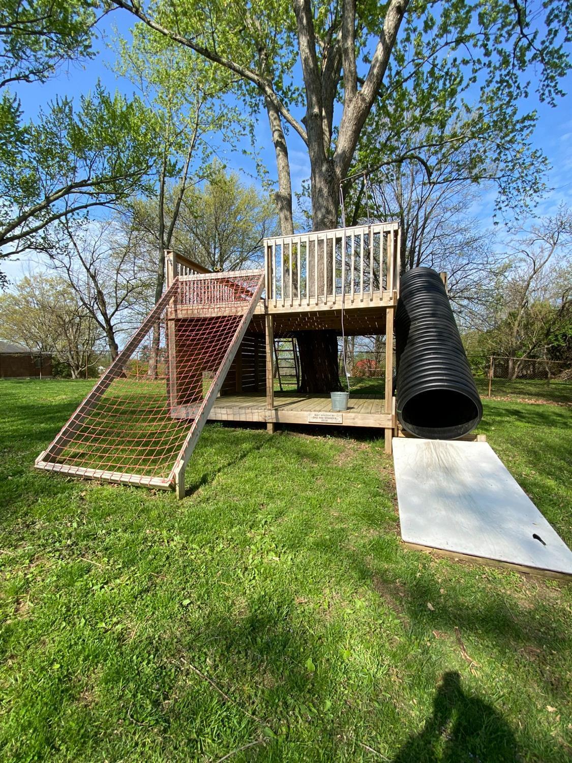 6822 Hearne Road Cincinnati, OH 45248 - Photo 33 of 37