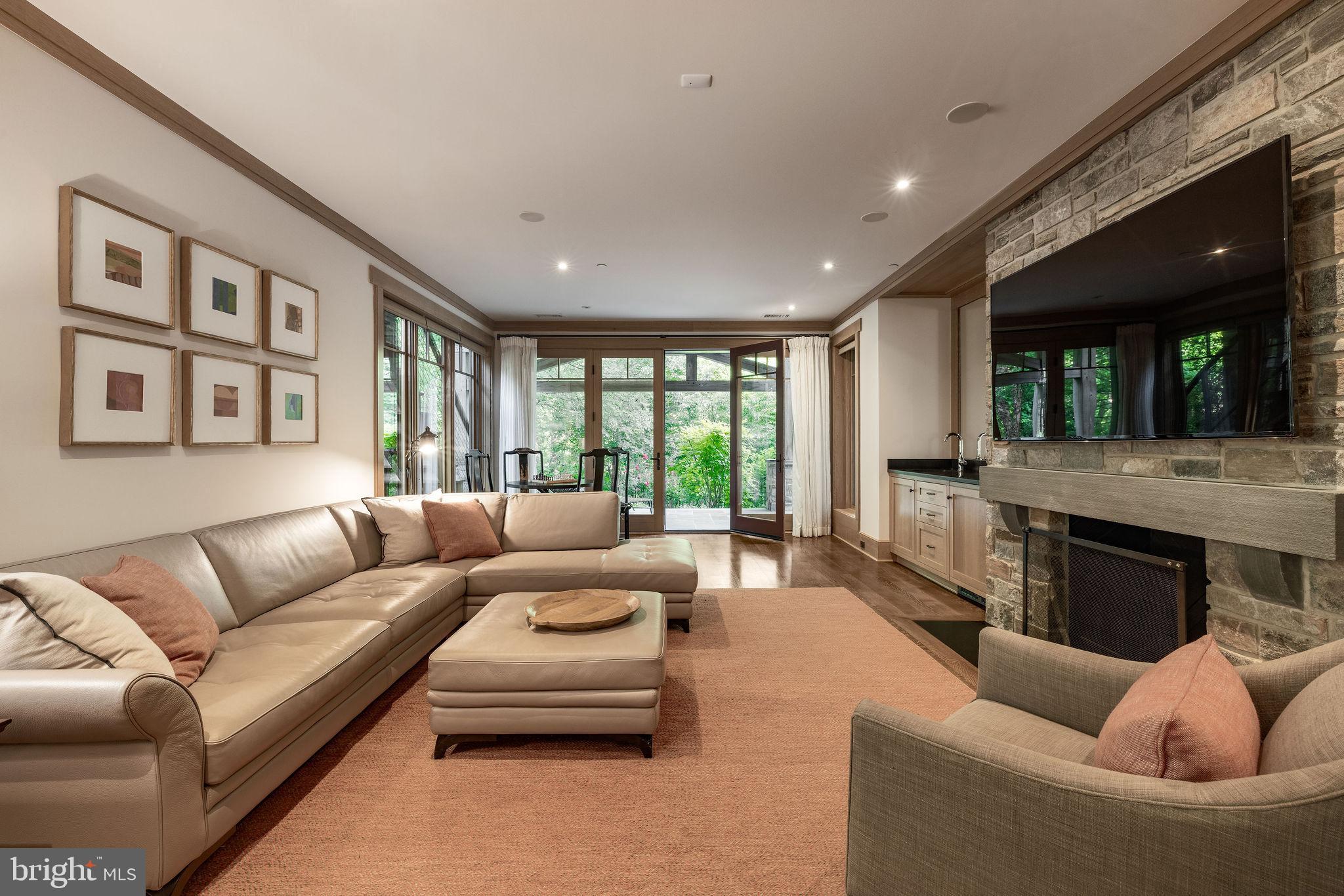 2155 Dunmore Lane Washington, DC 20007 - Photo 49 of 65