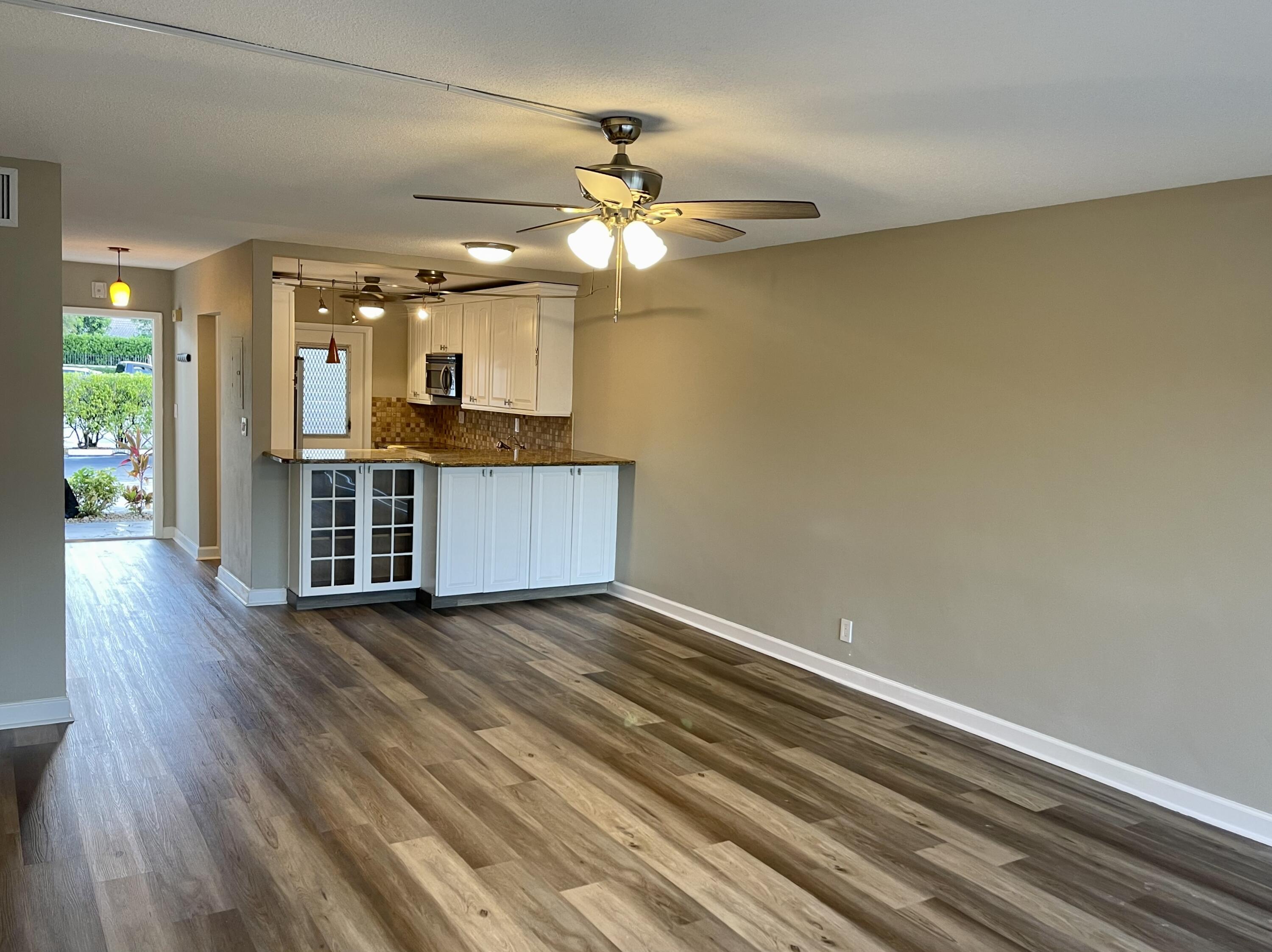 698 Northeast Spanish River, Unit 12 Boca Raton, FL 33431 - Photo 6 of 20 AD10DEC2-CCA1-4850-8BAC-1A00F5E2ABF5
