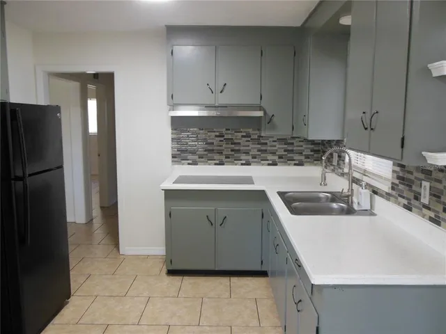 $2,000 | 2204 20th Avenue West, Bradenton, FL 34205