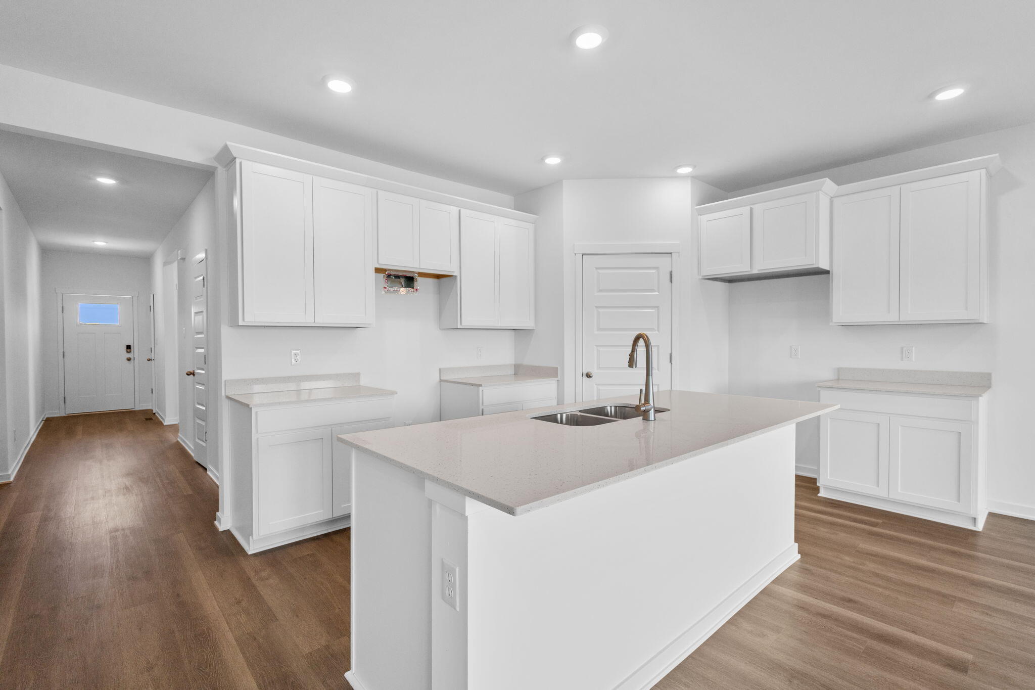 7830 West 106th Lane Crown Point, IN 46307 - Photo 3 of 16 2048x1365