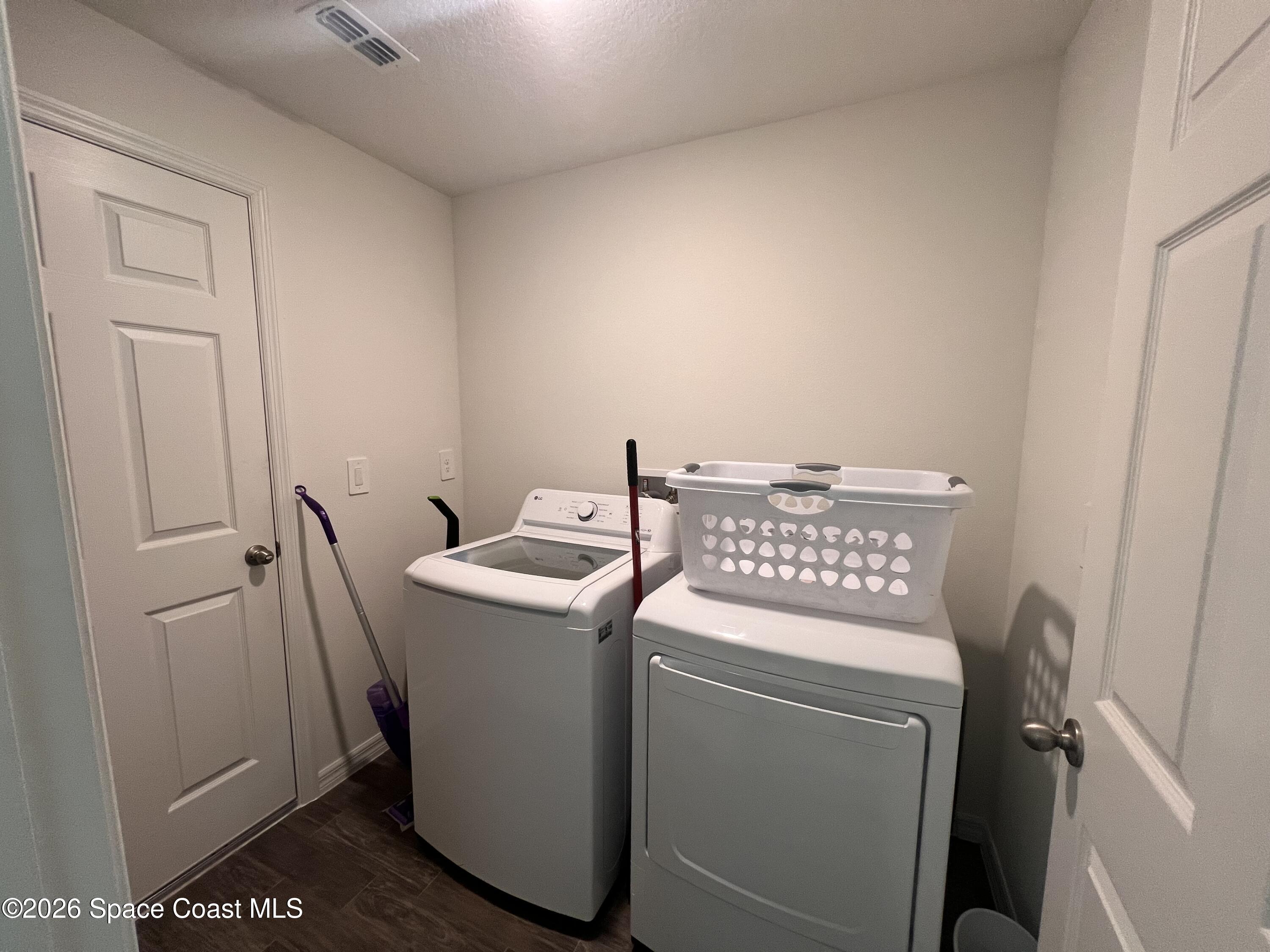 2182 Watkins Road Southeast Palm Bay, FL 32909 - Photo 8 of 21 IMG_0841