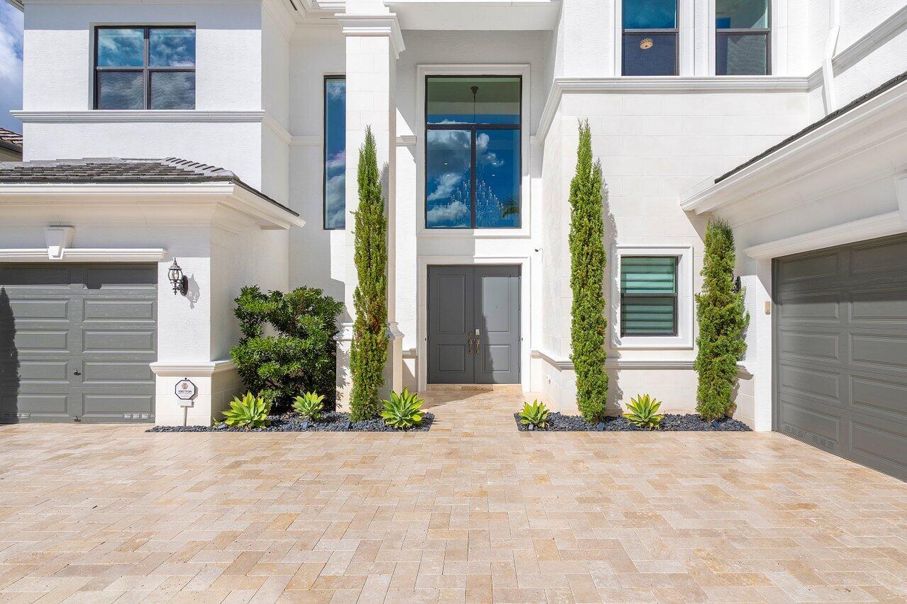 9711 Rennes Lane Delray Beach, FL 33446 - Photo 3 of 42 005-9711RennesLane-DelrayBeach-FL-33446-