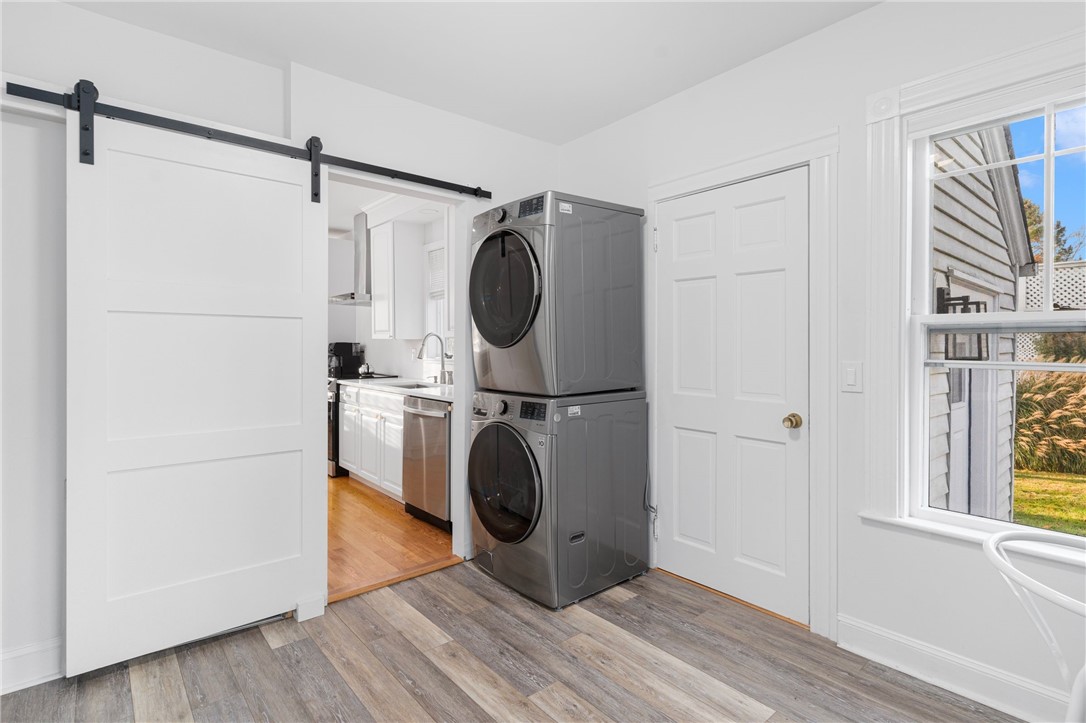 299 Prospect Avenue Middletown, RI 02842 - Photo 18 of 47