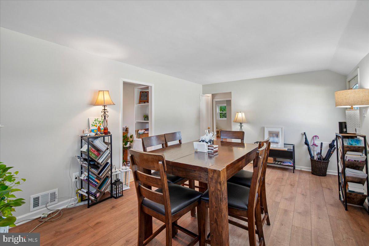 12706 Holdridge Road Silver Spring, MD 20906 - Photo 9 of 36 Gallery Image 9