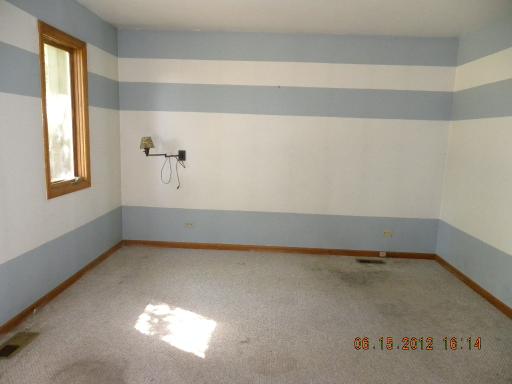 2033 Monday Drive Elgin, IL 60123 - Photo 5 of 9