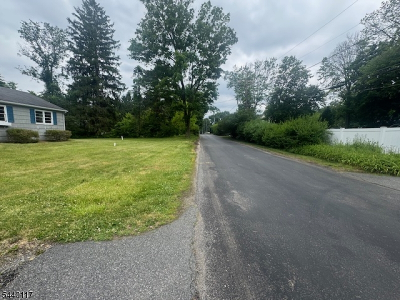 2 Shores Road Randolph, NJ 07869 - Photo 3 of 17