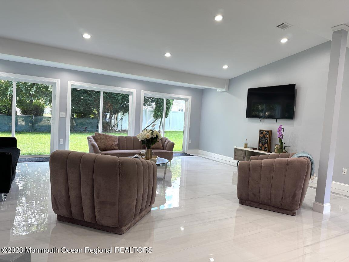 508 Deal Road Asbury Park, NJ 07712 - Photo 8 of 20 a1134e87-34d9-4b14-b24f-b269c1057c1d