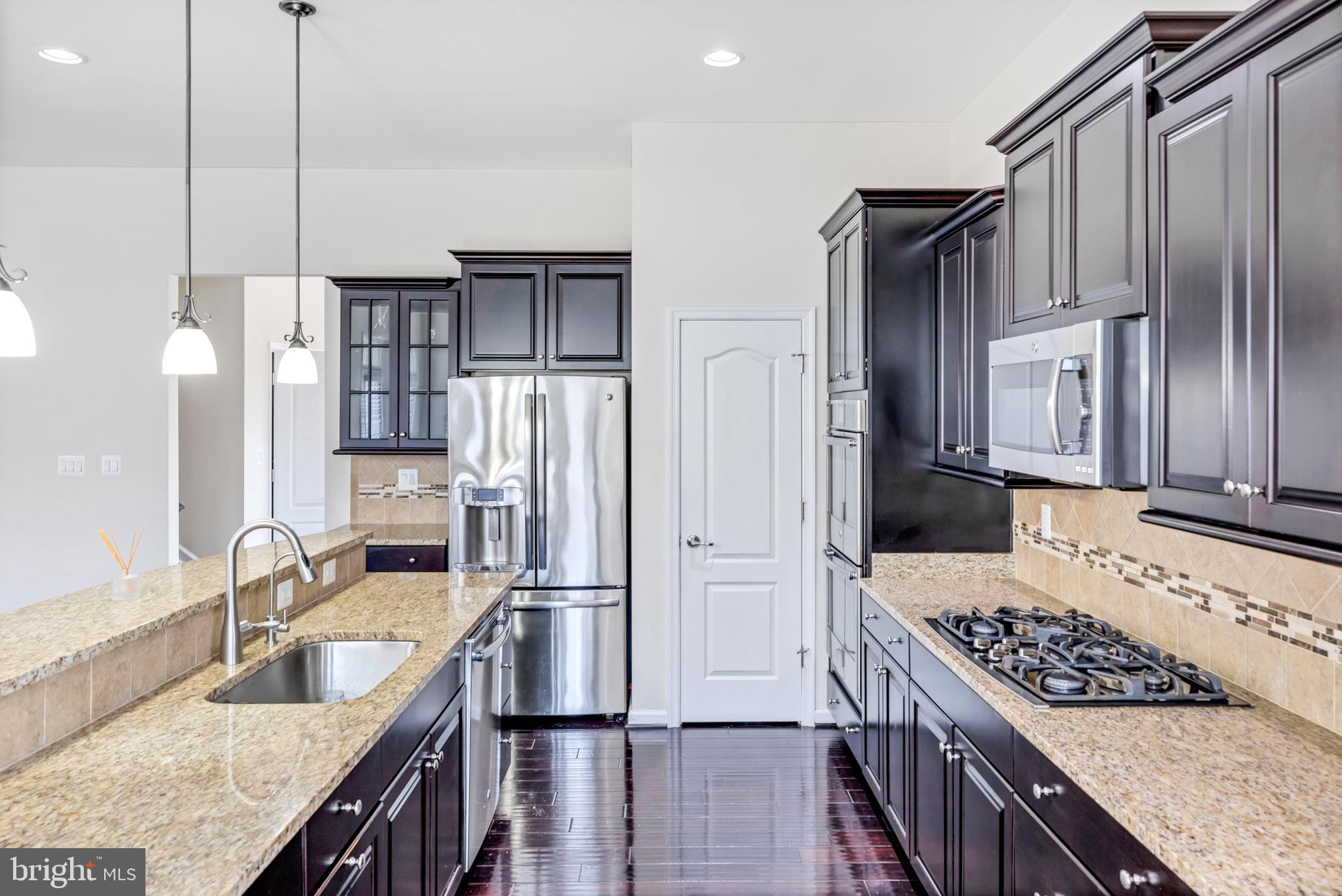 7311 Hayfield Road Alexandria, VA 22315 - Photo 11 of 42