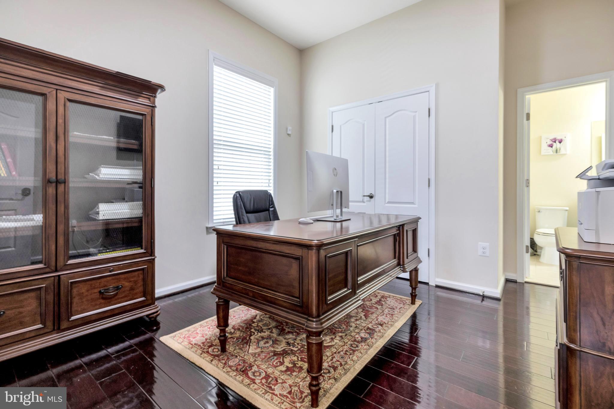 7311 Hayfield Road Alexandria, VA 22315 - Photo 15 of 42