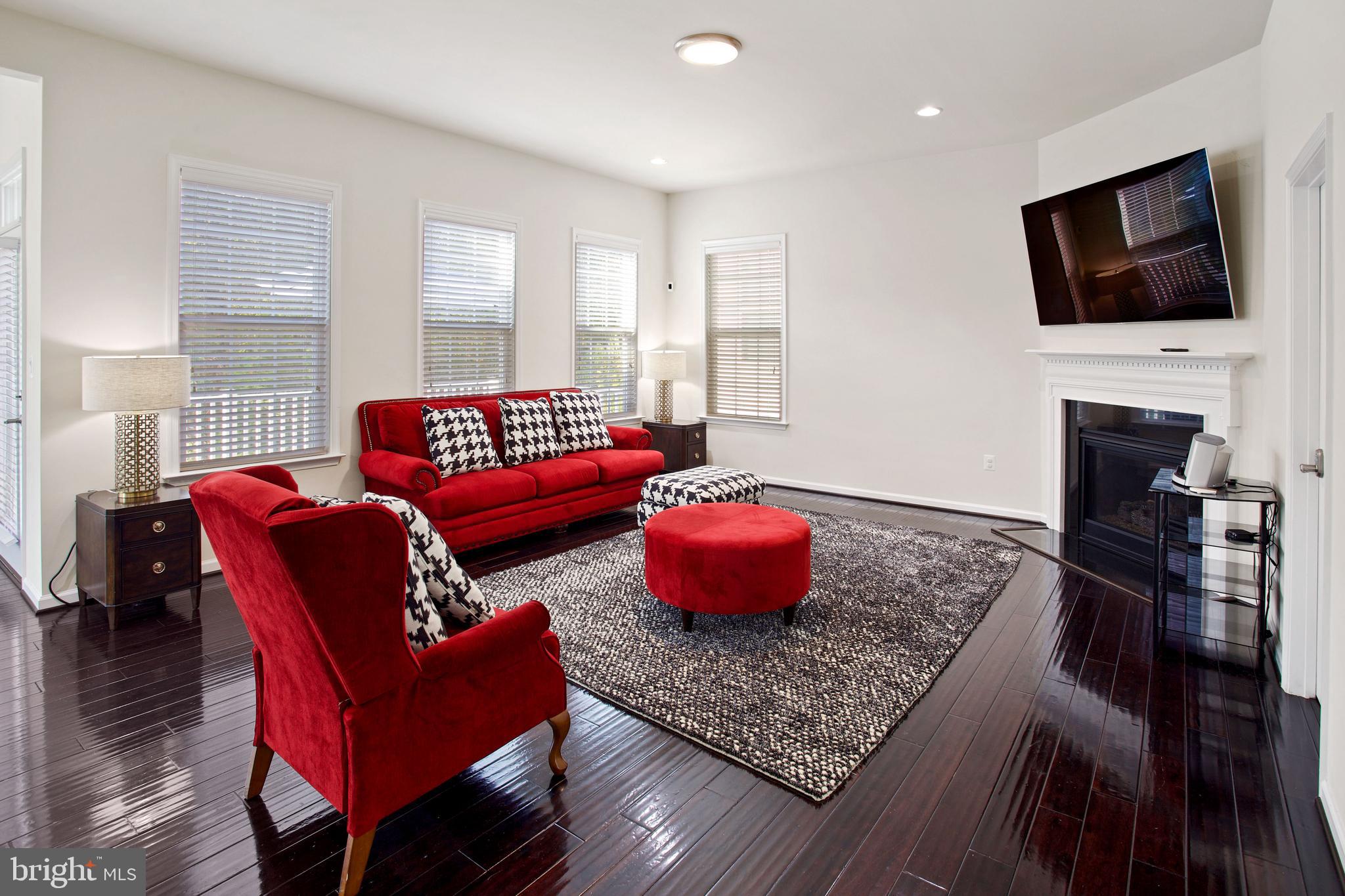 7311 Hayfield Road Alexandria, VA 22315 - Photo 19 of 42