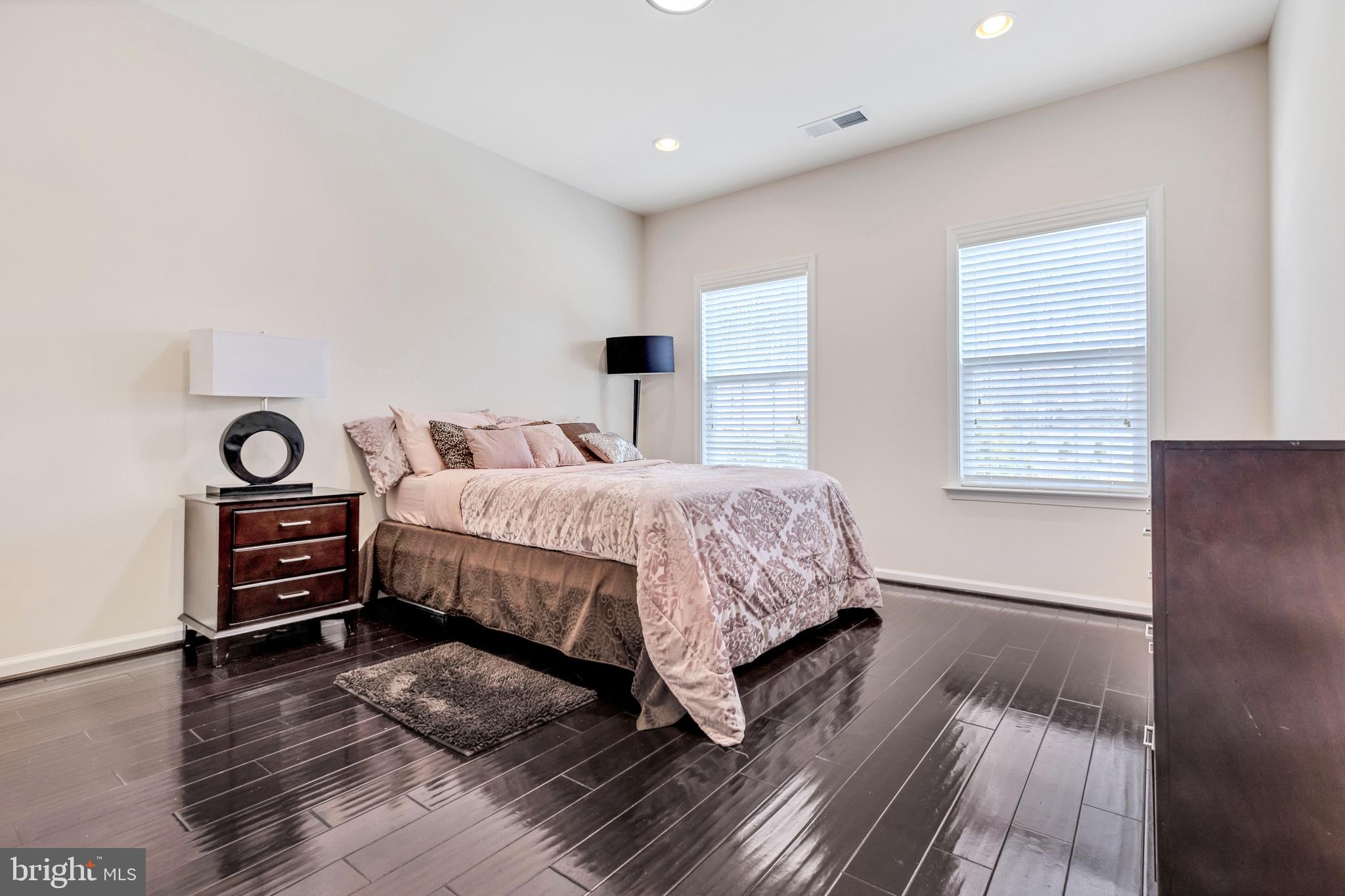 7311 Hayfield Road Alexandria, VA 22315 - Photo 26 of 42