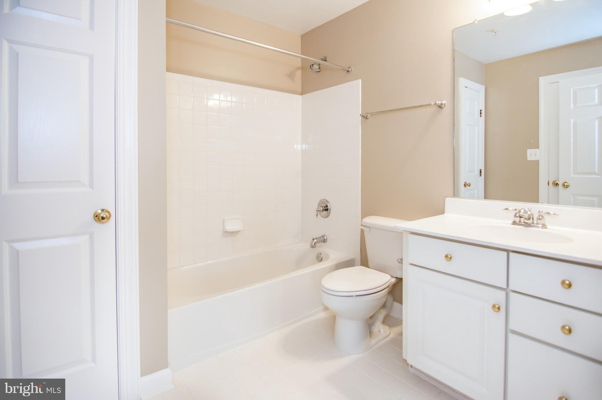 5146 Key View Way Perry Hall, MD 21128 - Photo 12 of 27 Bath
