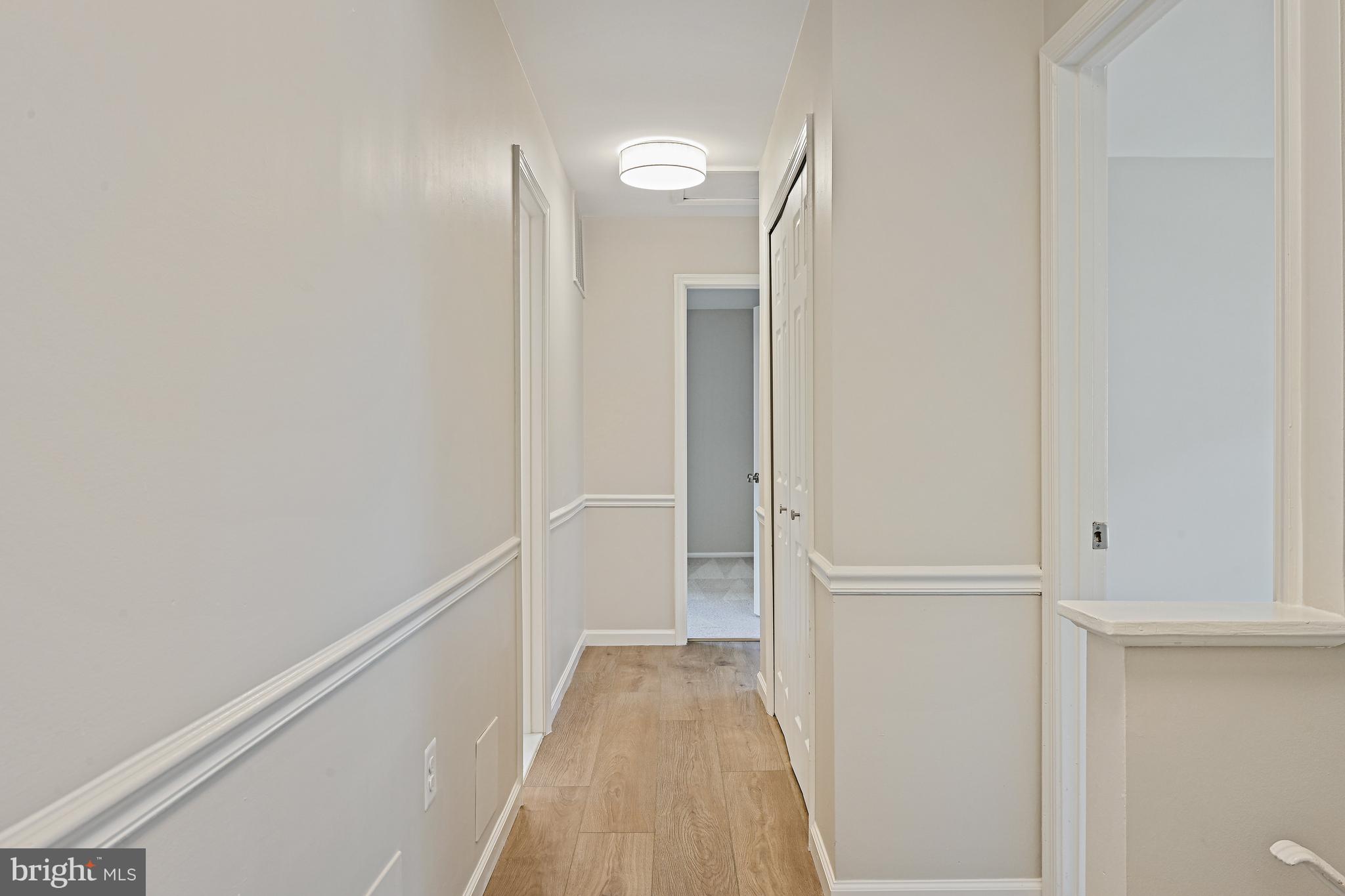 9060 Brook Ford Road Burke, VA 22015 - Photo 20 of 56 Upper Level