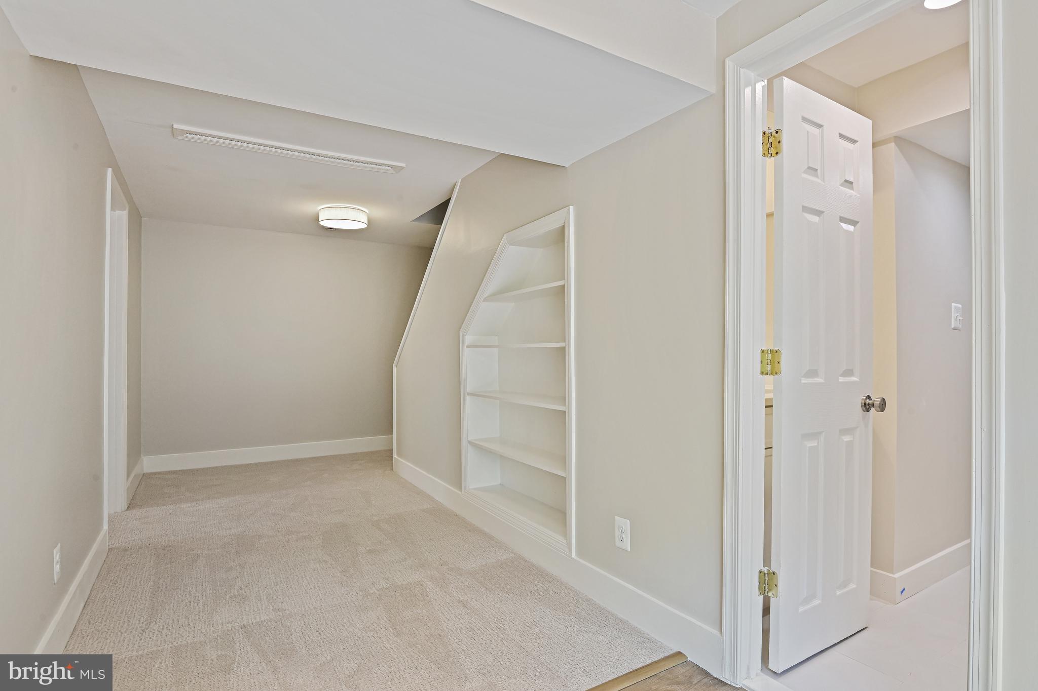 9060 Brook Ford Road Burke, VA 22015 - Photo 40 of 56 Lower Level