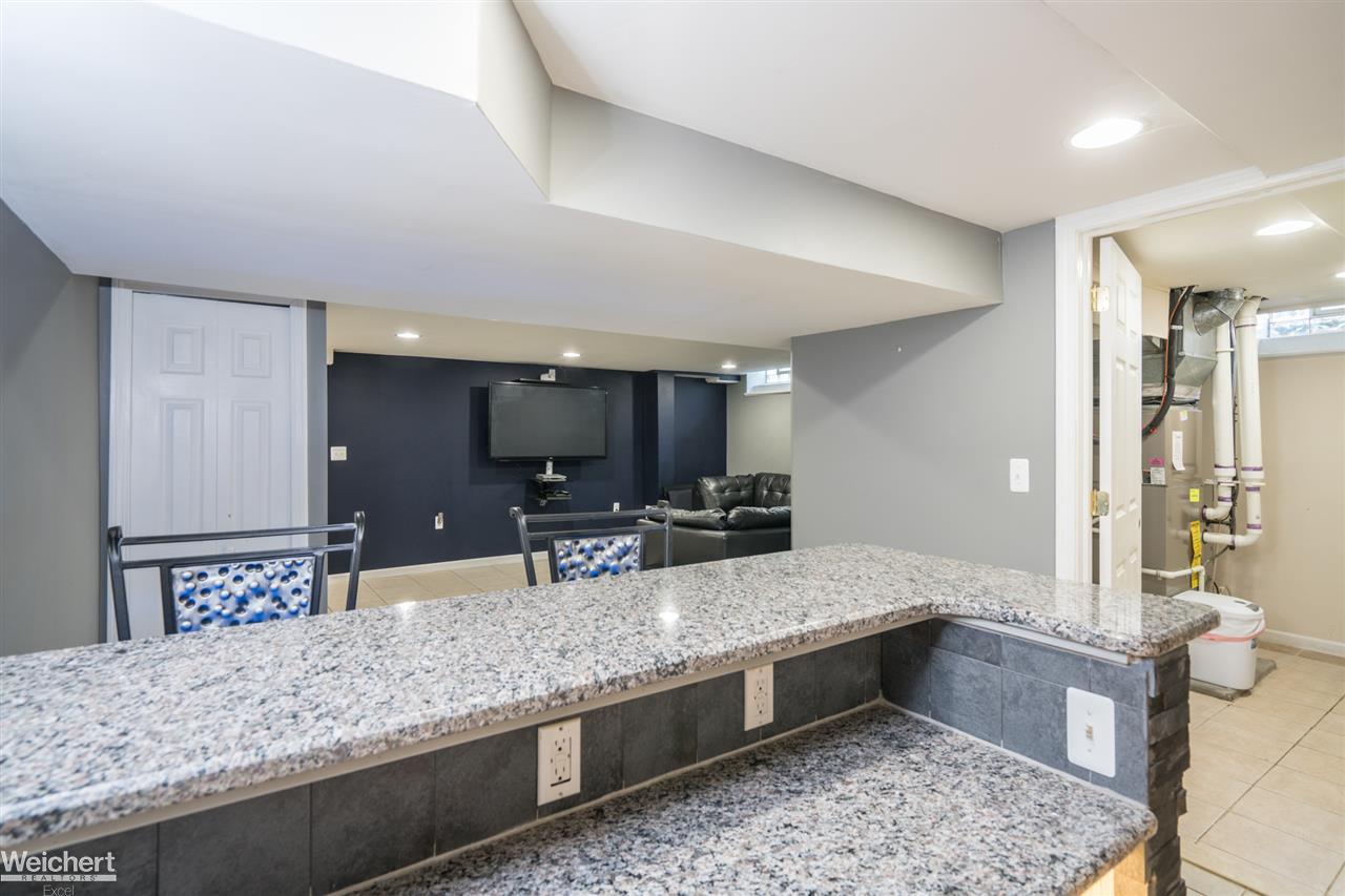14231 Cranbrook Road Sterling Heights, MI 48312 - Photo 33 of 35 31358080-32.JPG