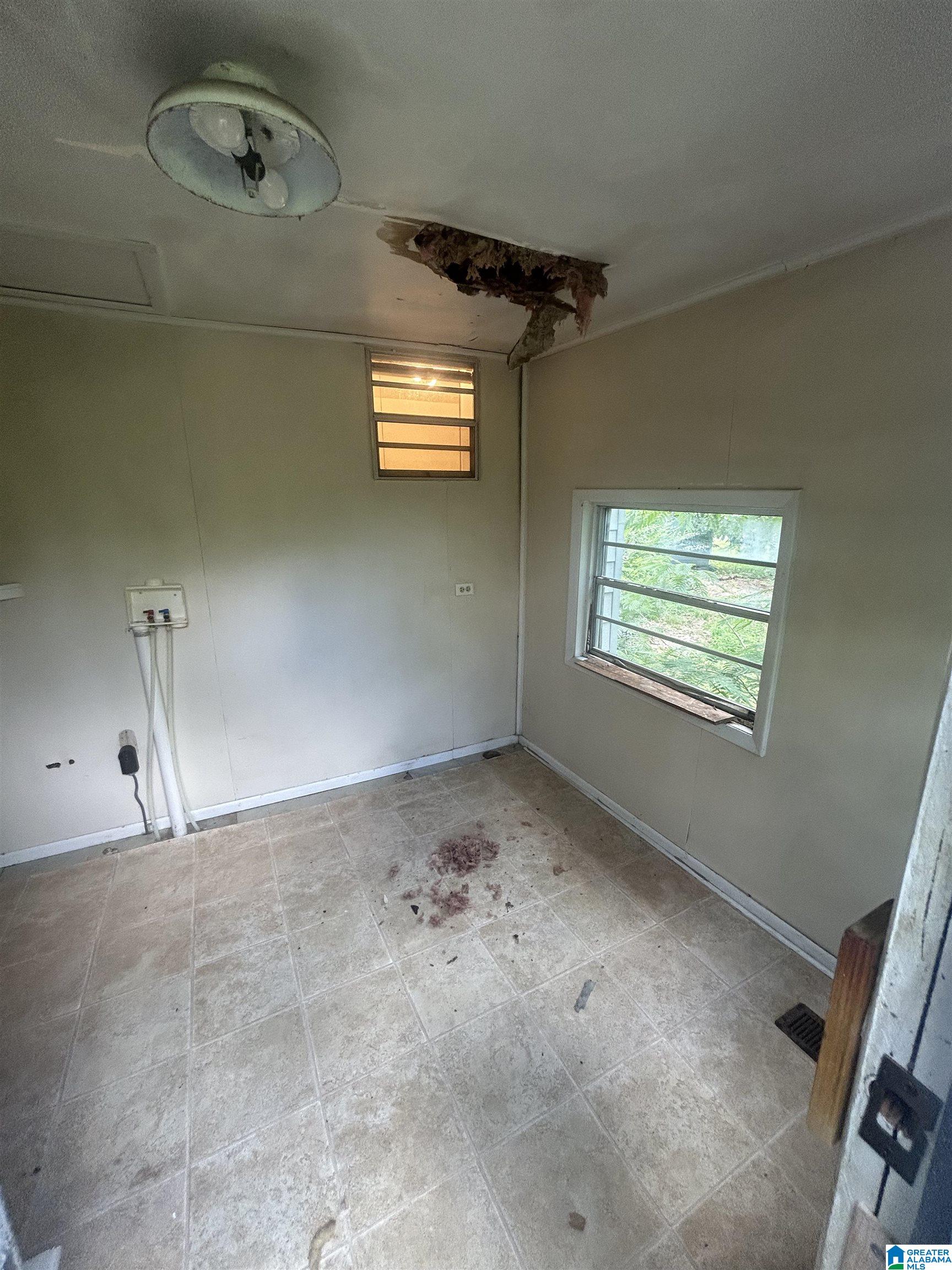 578 Empire Road Sumiton, AL 35148 - Photo 6 of 49