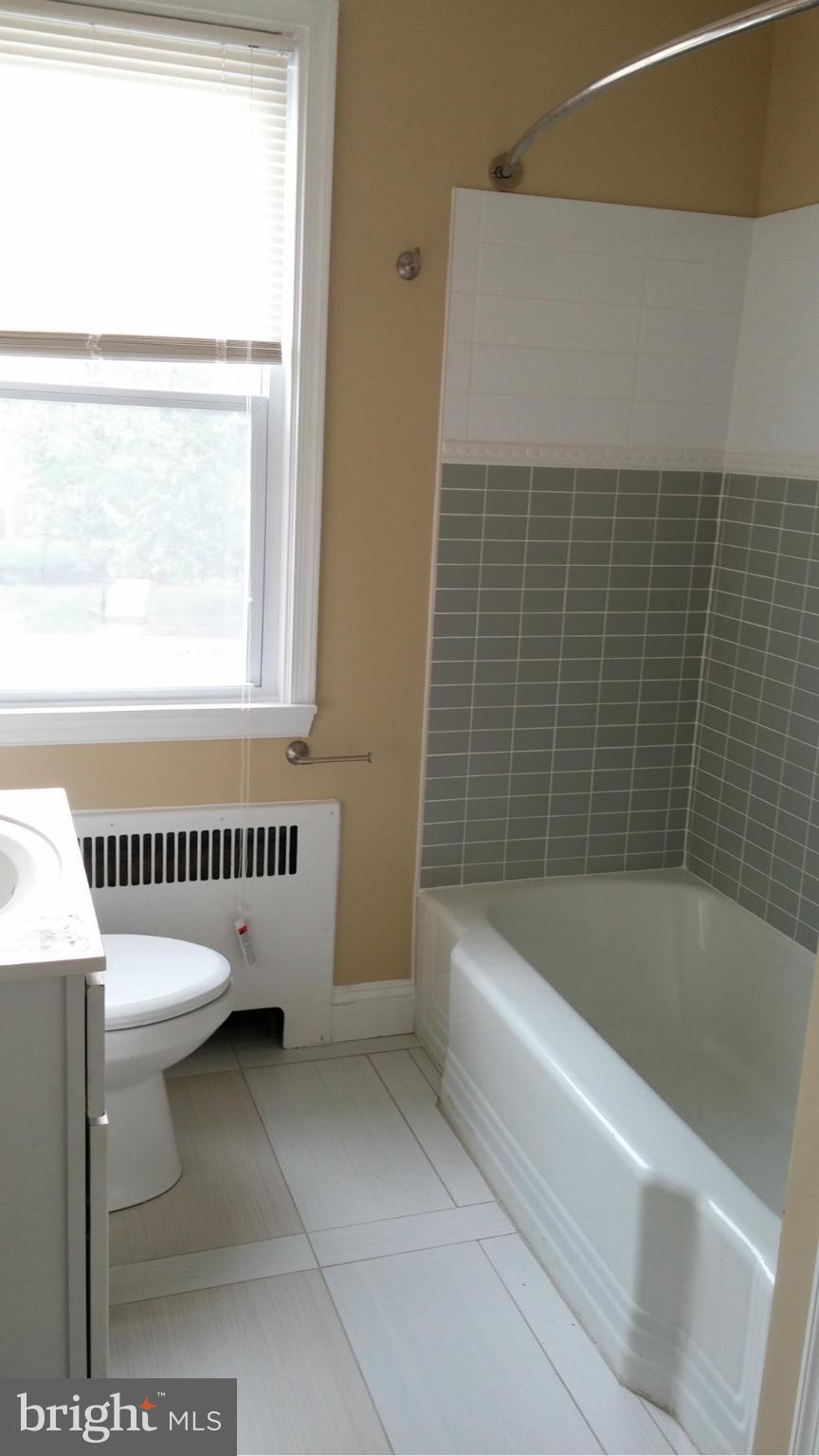 3814 Ednor Road Baltimore, MD 21218 - Photo 6 of 16 Bath