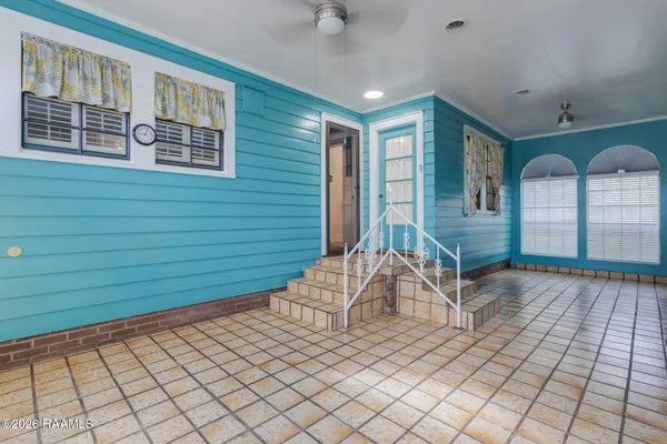 $269,900 | 107 MacArthur Drive, Sunset, LA 70584