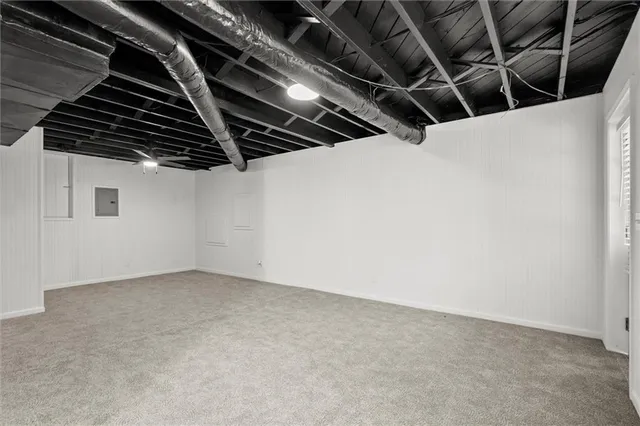 a view of utility room