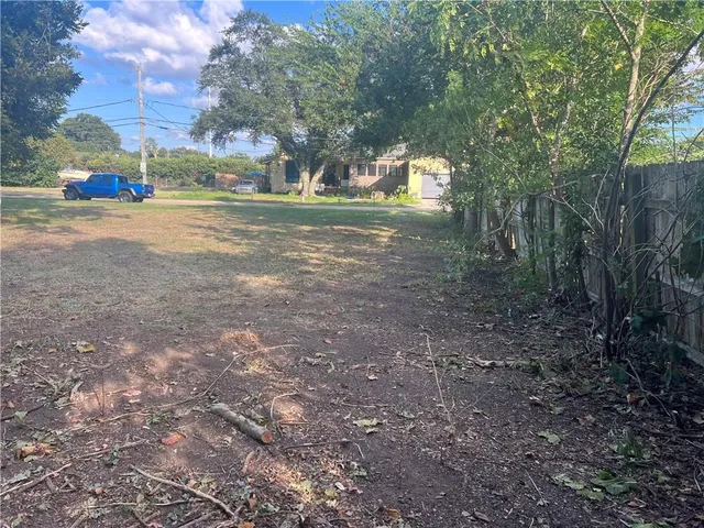 $35,000 | 58 East Claiborne Square, Chalmette, LA 70043