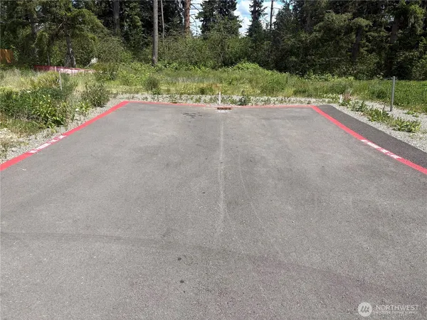 $520,000 | 16021 67th Avenue East, Puyallup, WA 98375