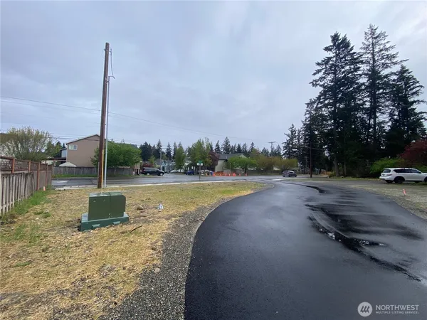 $520,000 | 16021 67th Avenue East, Puyallup, WA 98375