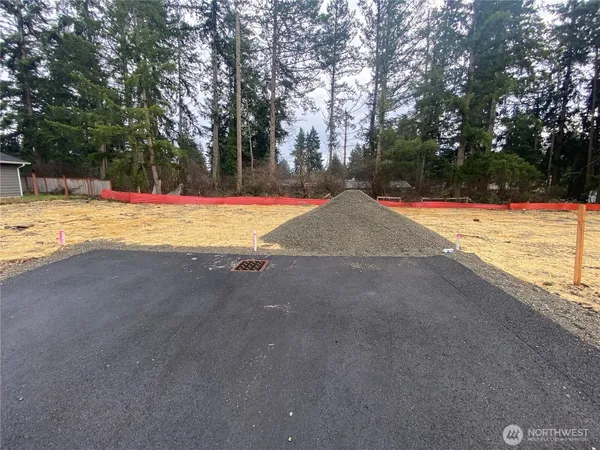 $520,000 | 16021 67th Avenue East, Puyallup, WA 98375
