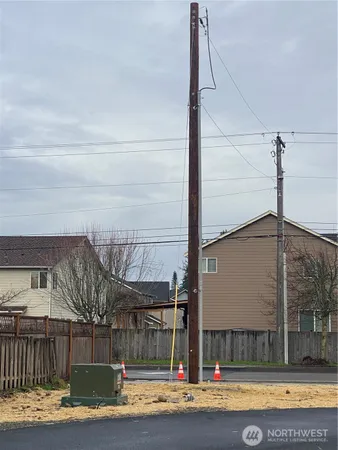 $520,000 | 16021 67th Avenue East, Puyallup, WA 98375