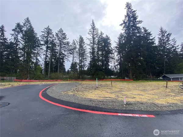$520,000 | 16021 67th Avenue East, Puyallup, WA 98375