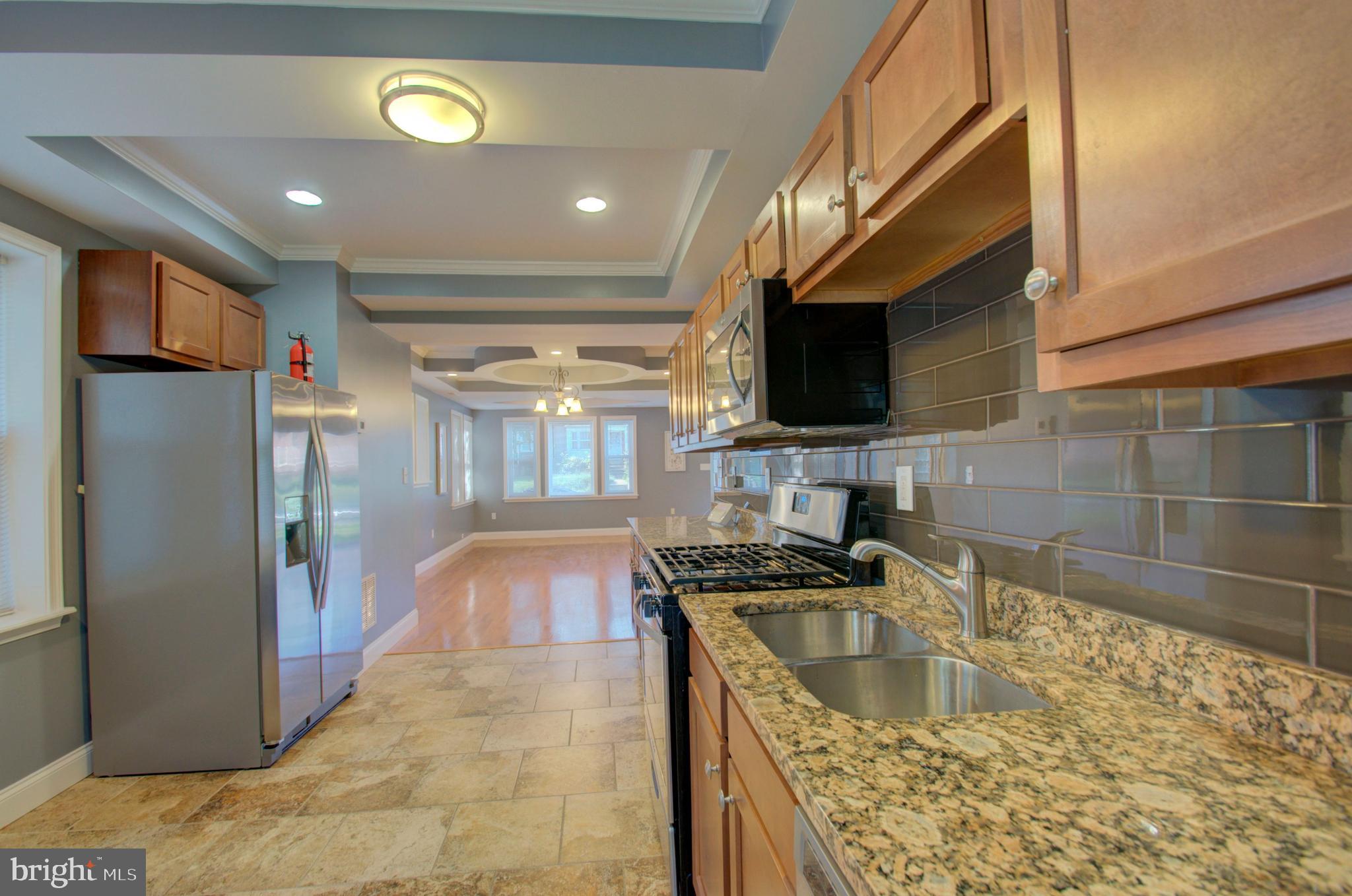 4626 Rokeby Road Baltimore, MD 21229 - Photo 13 of 27