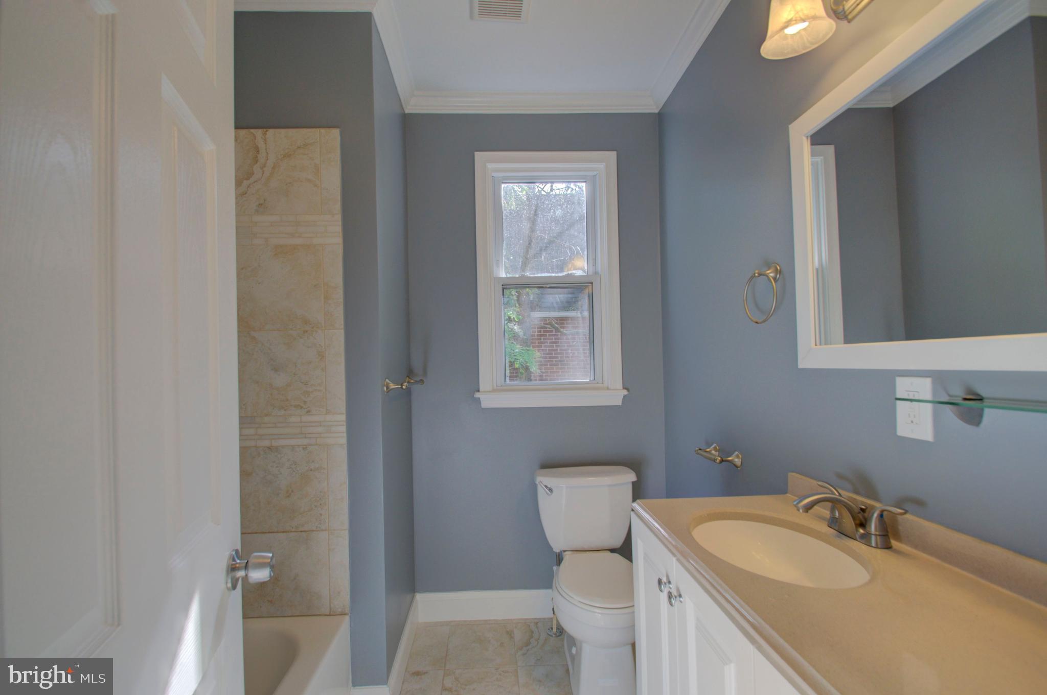 4626 Rokeby Road Baltimore, MD 21229 - Photo 19 of 27 Main Upper Bathroom