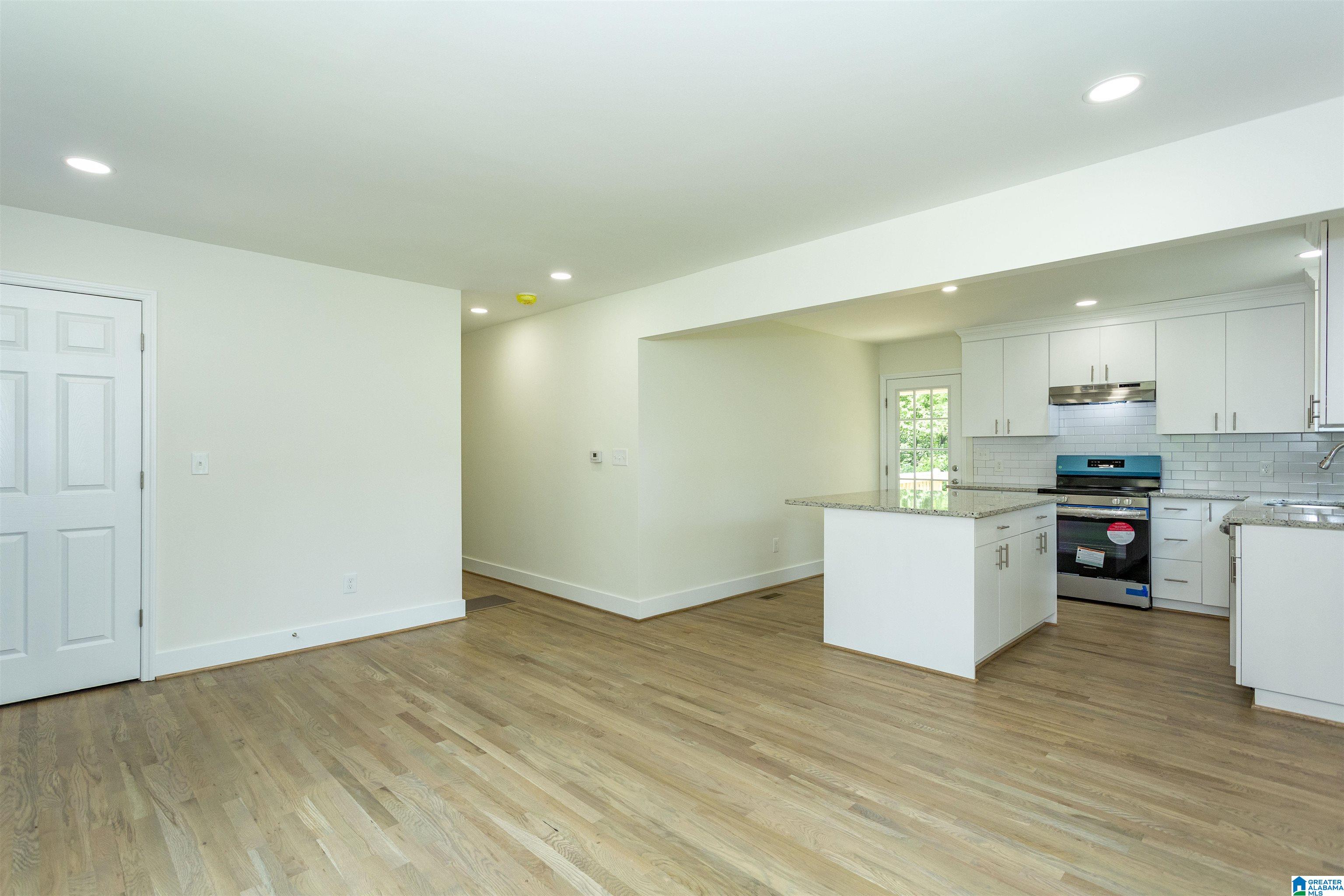 5725 Walnut Grove Road Birmingham, AL 35215 - Photo 6 of 36