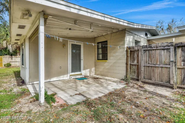 $199,900 | 466 Aiken Road, Jacksonville, FL 32216