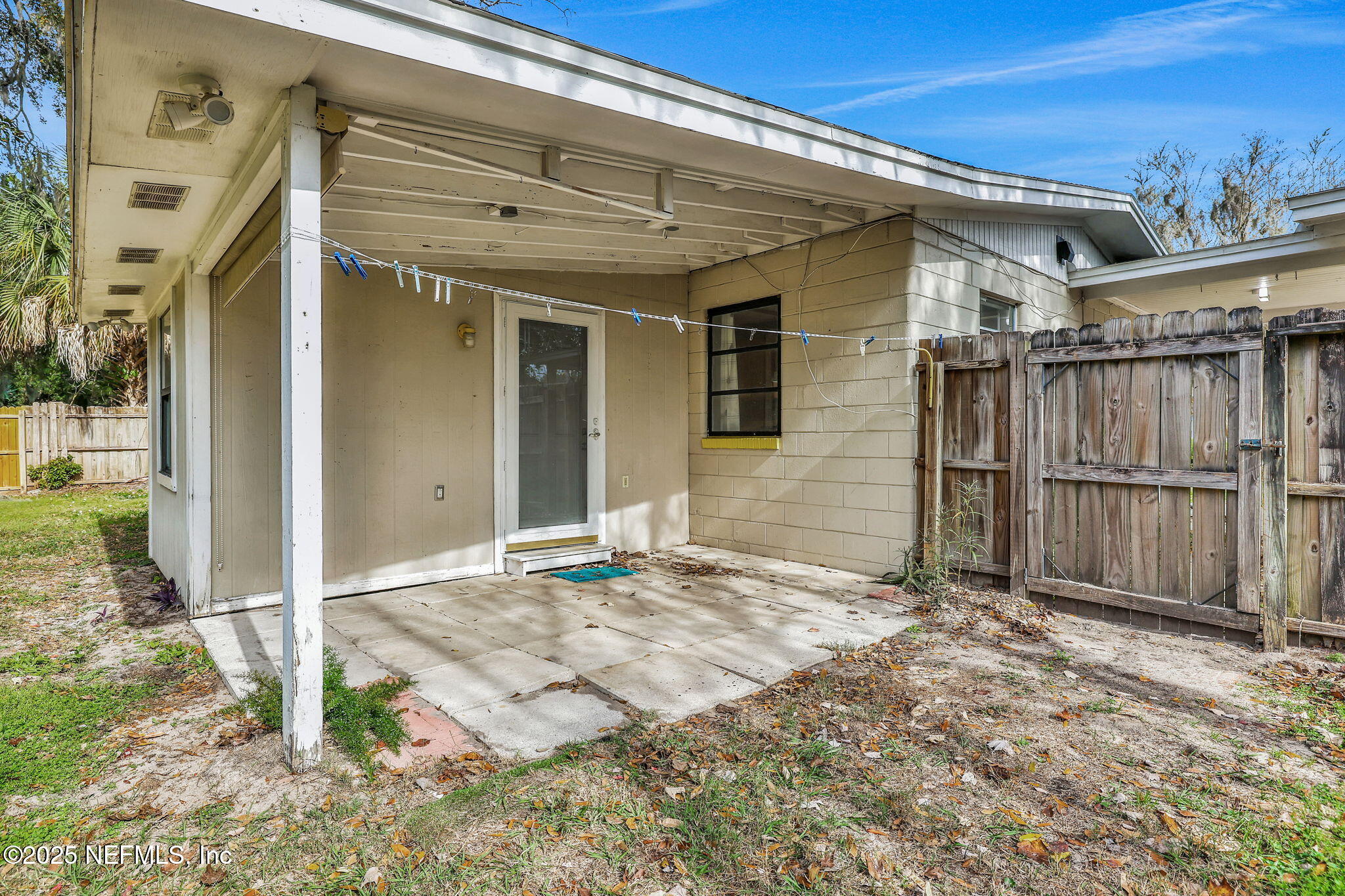 466 Aiken Road Jacksonville, FL 32216 - Photo 35 of 36 Covered patio