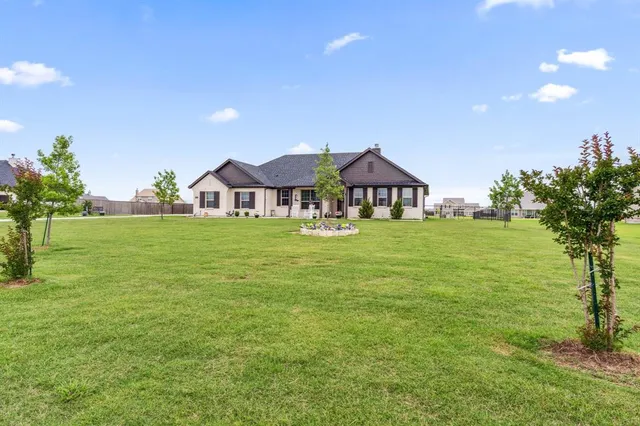 $500,000 | 2321 Willow Wood Trail, Terrell, TX 75161