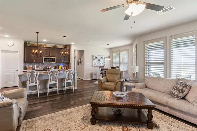 $500,000 | 2321 Willow Wood Trail, Terrell, TX 75161