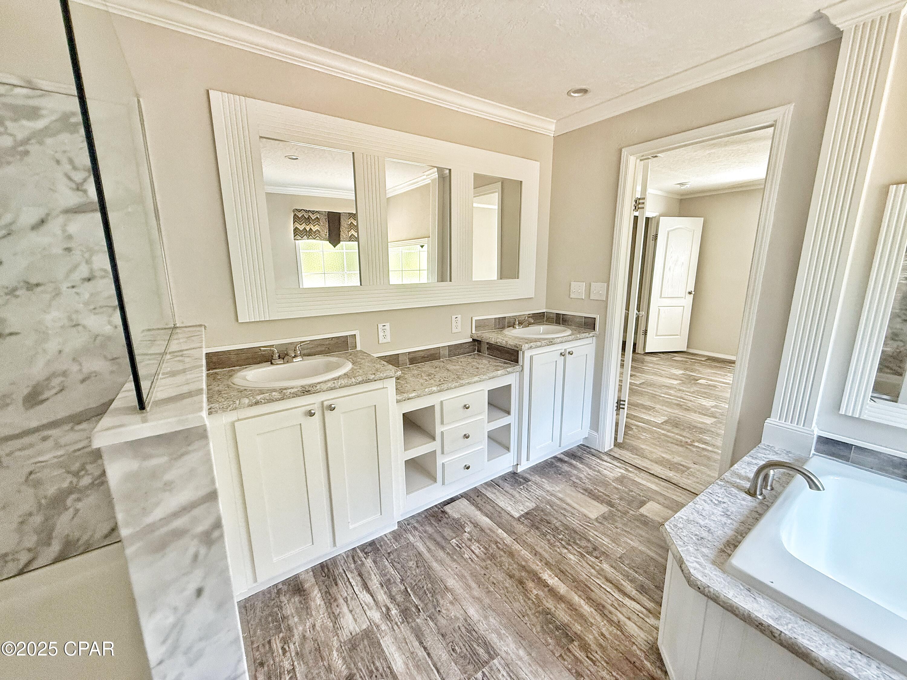 1818 Kaham Lane Grand Ridge, FL 32442 - Photo 17 of 30