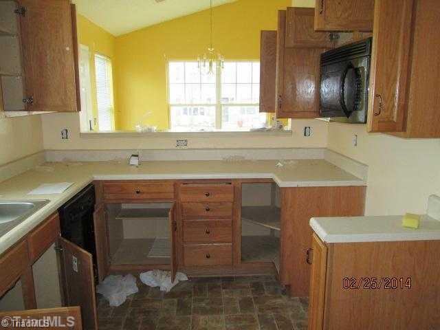 830 Hopewell Street High Point, NC 27263 - Photo 5 of 8 Kitchen.