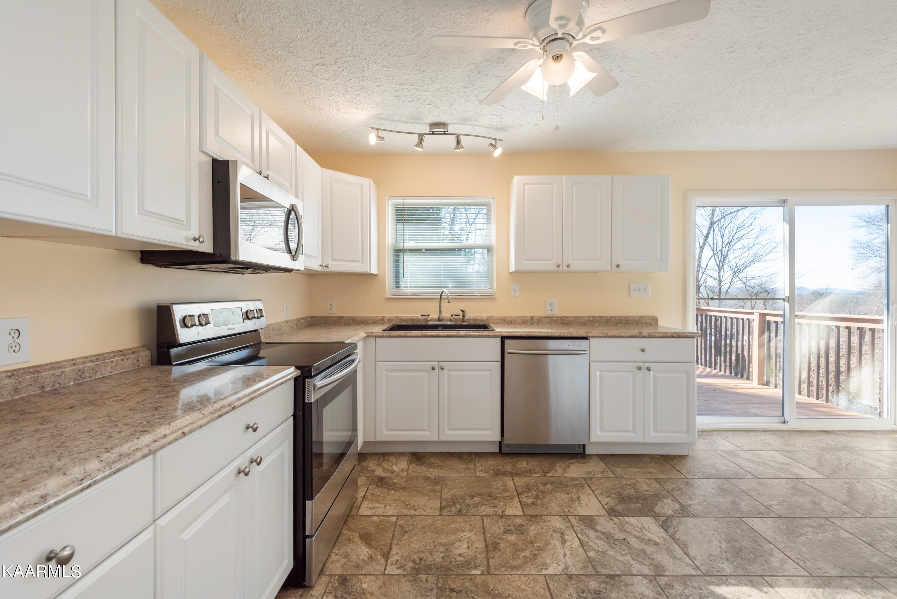 111 North Seneca Road Oak Ridge, TN 37830 - Photo 26 of 42 111 N Seneca Rd-35