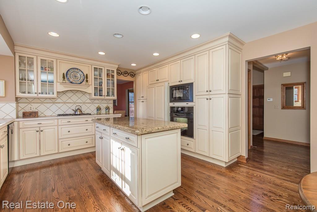 2601 Winter Park Road Rochester Hills, MI 48309 - Photo 13 of 48