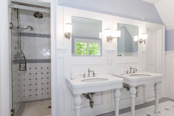 $80,000 | 40 Deep Woods Lane, Amagansett, NY 11930