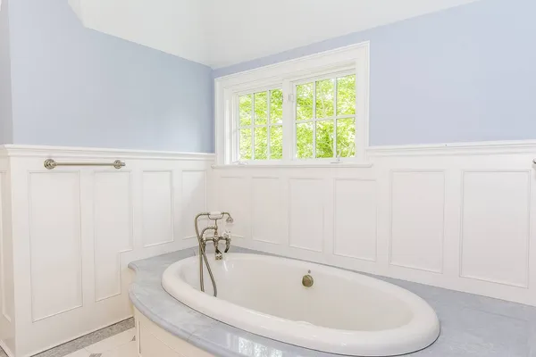 $80,000 | 40 Deep Woods Lane, Amagansett, NY 11930