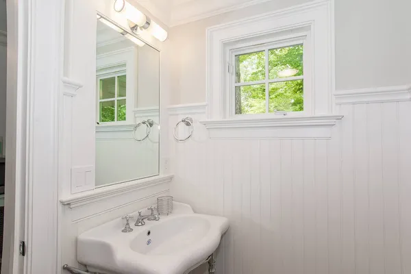 $80,000 | 40 Deep Woods Lane, Amagansett, NY 11930