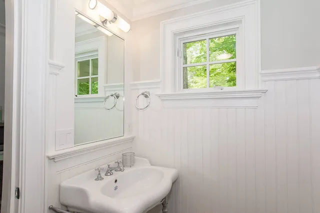 $80,000 | 40 Deep Woods Lane, Amagansett, NY 11930