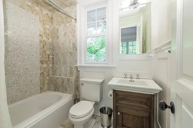 $80,000 | 40 Deep Woods Lane, Amagansett, NY 11930