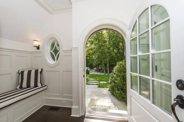 $80,000 | 40 Deep Woods Lane, Amagansett, NY 11930