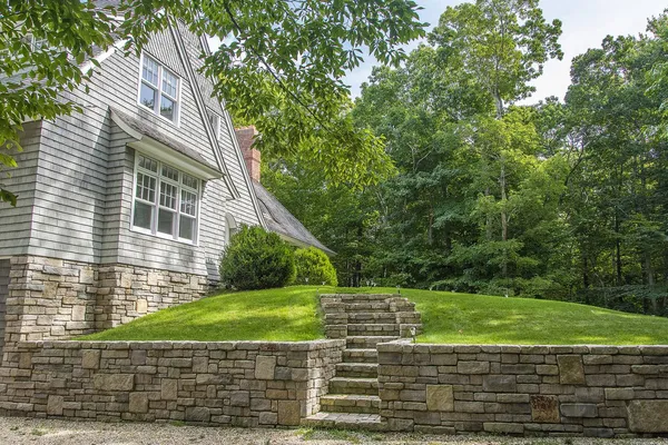 $80,000 | 40 Deep Woods Lane, Amagansett, NY 11930